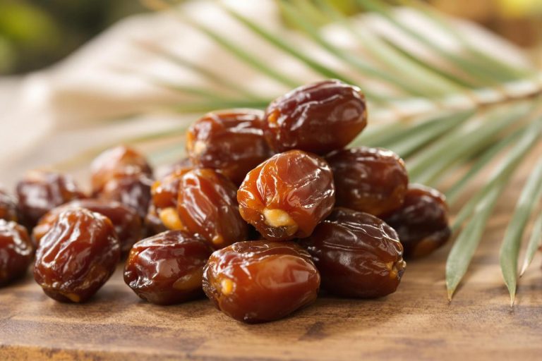 Dattes : fruit sucré, bienfaits et usages culinaires.jpg